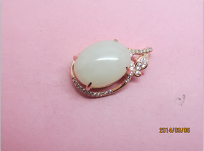 白玉首飾廠家直銷 玖鉆珠寶引領行業(yè)新風尚